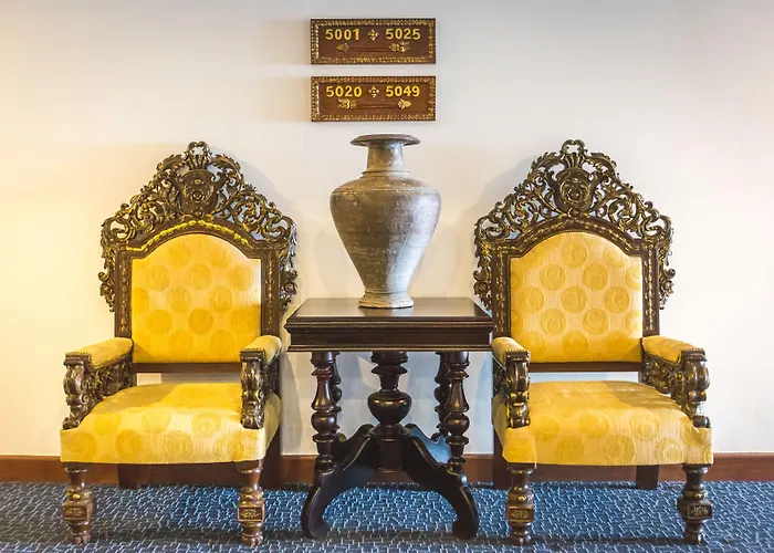 Hotel Empress And 5*