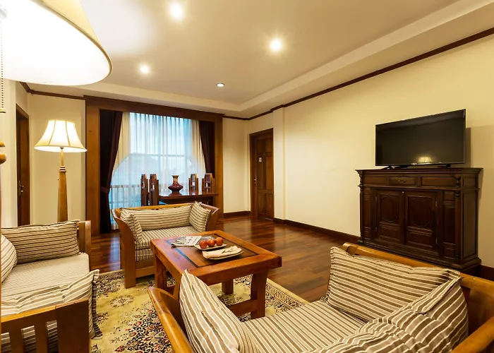 Hotel Empress And Siem Reap